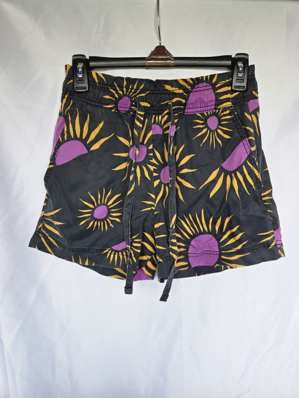 C&C California 100% Lyocell Elastic Waist Graphic Print Shorts Size XS